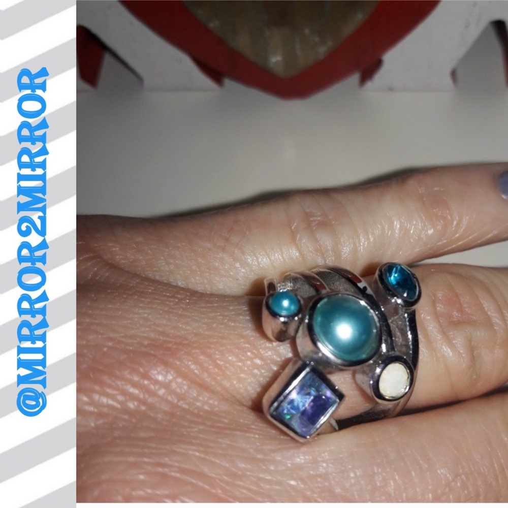 💌Lia Sophia comet ring